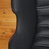 Contour cuir noir