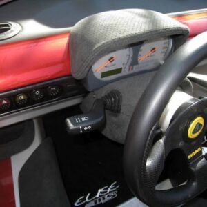 Lotus-Casquette-compteurs-Alcantara-gris-perfore-051