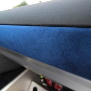 Lotus-Elise-Caches-tableau-de-bord-Alcantara-Bleu-03