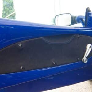 Sellerie-Lotus-panneaux-porte-Alcantara-021