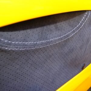 Sellerie-Lotus-panneaux-porte-Alcantara-perfore-011