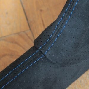 Sellerie_Lotus_Console_centrale_Alcantara_Perfore_fil_bleu_004
