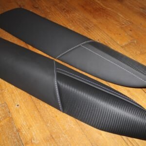 full_Sellerie-lotus-caches-longerons-cuir_carbone_001