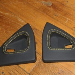 image_574ef7753744c_Sellerie-Lotus-Elise-Entourages-poignees-cuir-001