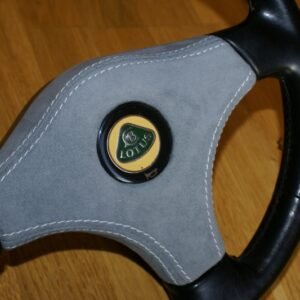 image_574efa70a8834_Sellerie-Lotus-cache-volant-Alcantara-011