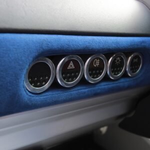 image_574f182f3bc04_Lotus-Elise-Caches-tableau-de-bord-Alcantara-Bleu-01