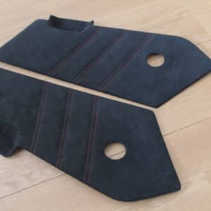 MP-Sellerie_Opel_Speedster_Panneaux_de_portes-Alcantara_Anthracite_fil_rouge